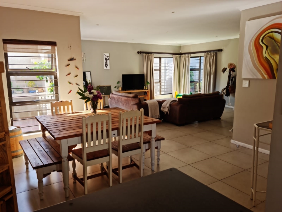 To Let 3 Bedroom Property for Rent in Parklands Western Cape